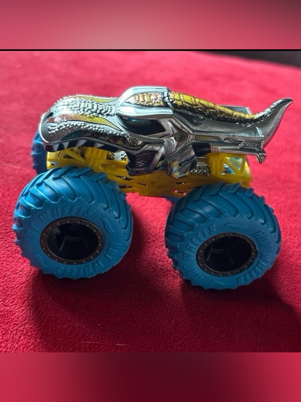 Hot Wheels Monster Trucks Loose 1/64 Scale Mega-Wrex with Blue Tires Truck